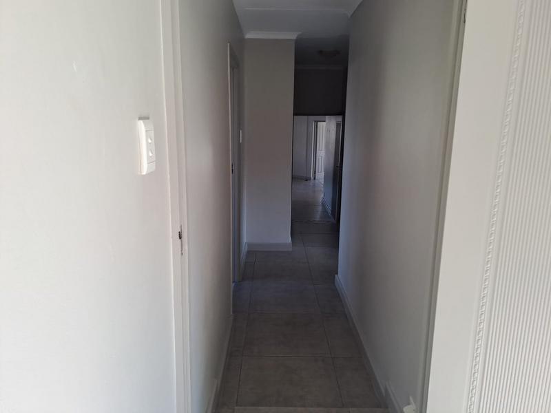 To Let 3 Bedroom Property for Rent in Rooi Rivier Rif Western Cape